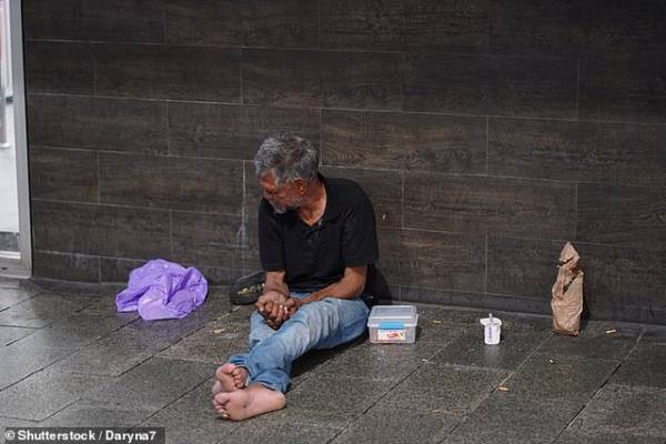 Một người vô gia cư trên đường phố Perth